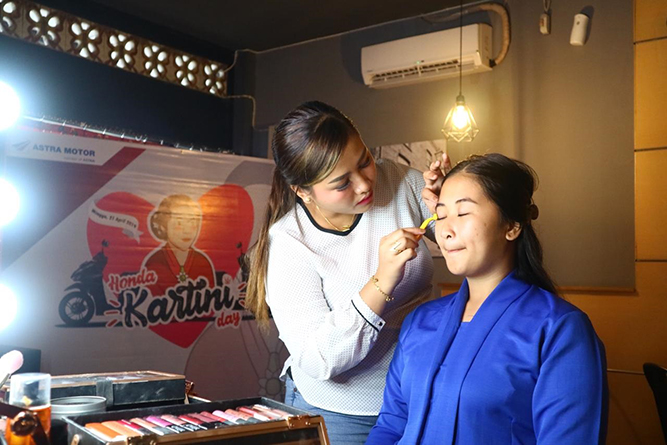 Peringati Hari Kartini, Astra Motor Papua Gelar Beragam Aktifitas Menarik