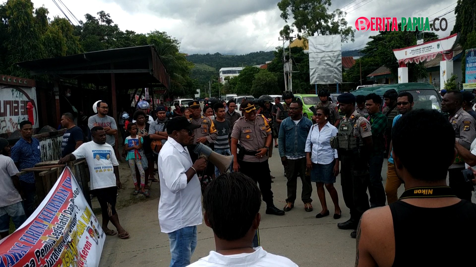 Pemilu Ditunda, Warga Cigombong Minta KPU Bertanggung Jawab