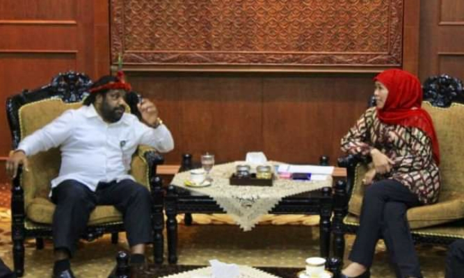 Lenis Kogoya Temui Gubernur Jatim Jamin Keamanan Mahasiswa Papua