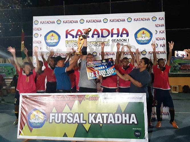 SMP Negeri 5 Jayapura berhasil Menjuarai Katadha Futsal Season Pertama