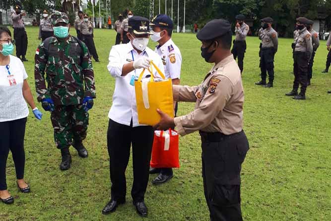 Gugus Tugas Kota Jayapura Gelar Apel Pembagian Masker