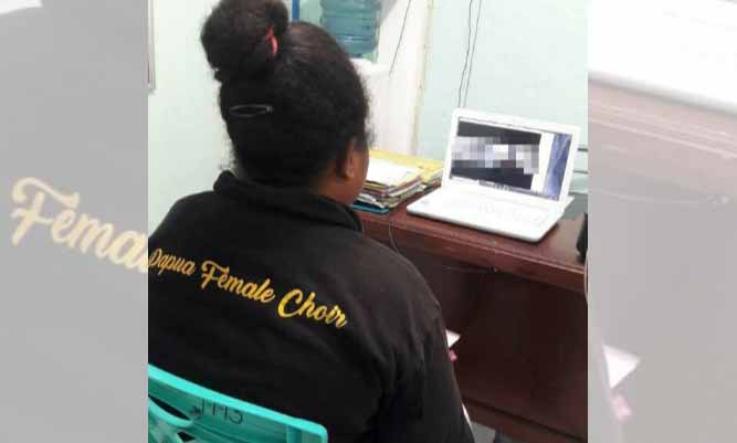 Polres Biak Laksanakan Tahap II Kasus Pelanggaran UU ITE Secara Online