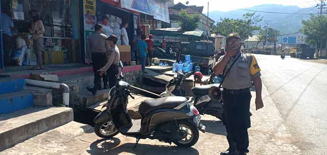 Patroli Jalan Kaki, Polisi Himbau Warga Taati Instruksi Pemerintah