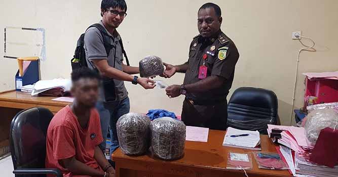 Dinyatakan P21, Pemilik Ganja 3 Kg Diserahkan Ke Jaksa