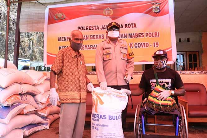 Polresta Salurkan Bantuan 10 Ton Beras Dari Mabes Polri Ke Masyarakat