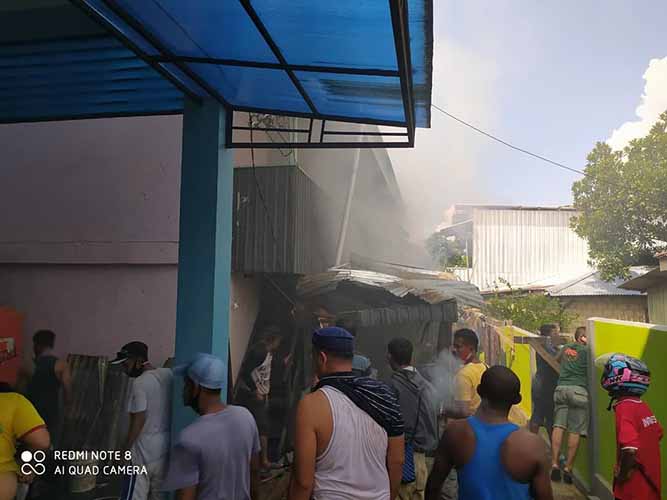 Kosleting Listrik, Dua Rumah Kontrakan Terbakar di Abepura