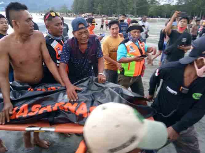 Tim Gabungan Berhasil Evakuasi Jenazah Korban Tenggelam di Holtekam