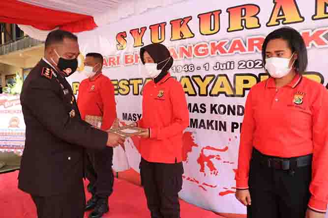 HUT Bhayangkara Ke-74, Sejumlah Personil Polresta Terima Penghargaan