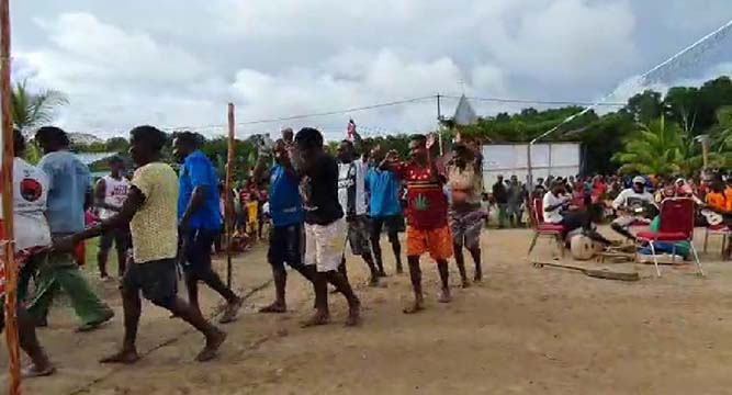 Antusiasme Masyarakat Kekwa di Mimika Meriahkan HUT RI ke 75