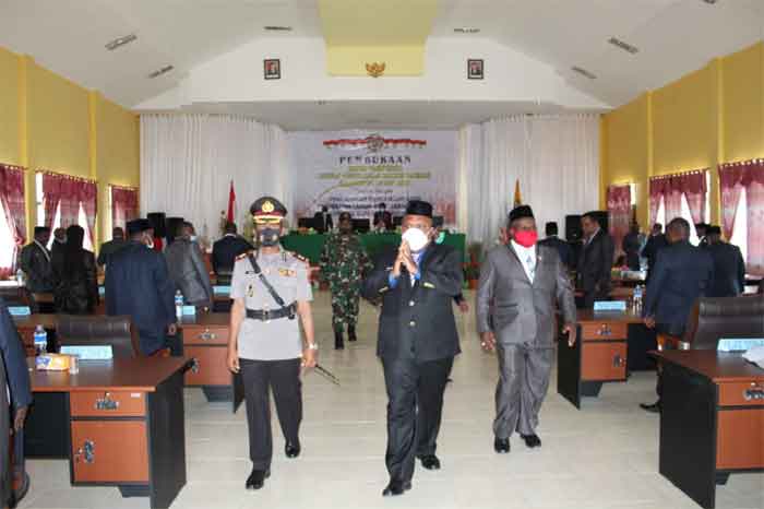 Bersama Forkopimda, Kapolres Lanny Jaya Hadiri Rapat Paripurna DPRD