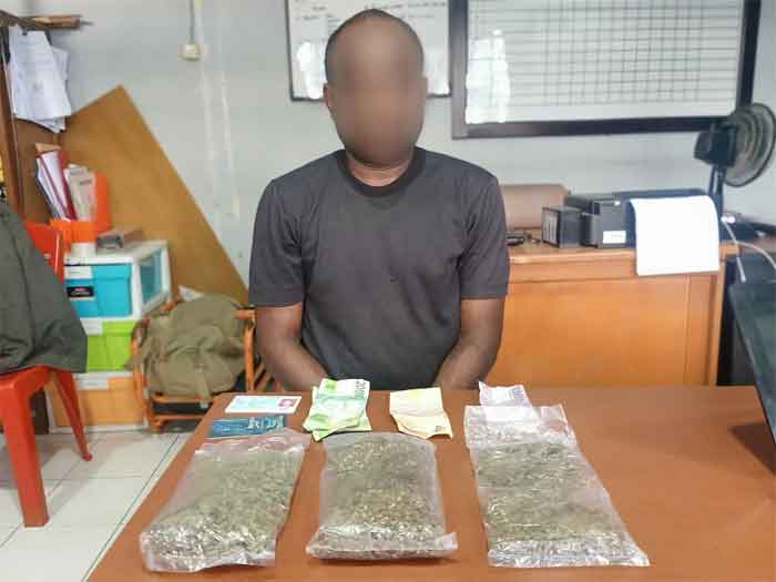 Kedapatan Membawa Ganja YFRS Warga Sentani Ditangkap Polisi di Koya