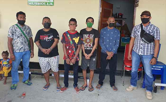 4 tersangka curat terancam 7 tahun penjara, diserahkan ke Jaksa
