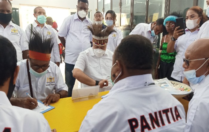 Visi Misi Utama RA: Benahi Manajemen Organisasi KADIN