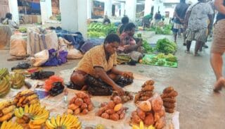 Pedagang Pasar Mama Mama Papua Tak Seorangpun Gunakan Masker