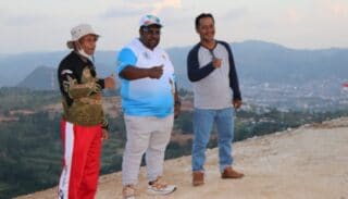 Tinjau Venue Paralayang, Kenius Kogoya Harap Bisa Jadi Destinasi Wisata Baru di Kota Jayapura