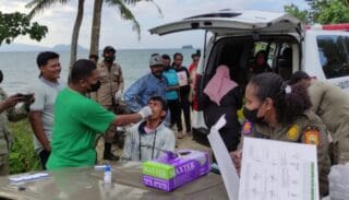 Operasi Yustisi Sasar Pantai Holtekam, 188 Orang Dinyatakan Negatif Covid19