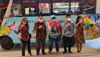 Tunjang Operasinal KONI Papua, Bank Mandiri Bantu 2 Kendaraan