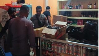 Langgar Instruksi Walikota Pedagang Miras Diamankan Polisi Bersama Ratusan Barang Bukti di Waena