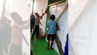 Tenaga Kesehatan di Ansus  Histeris Puskesmas Dipalang Imbas  Pilkampung