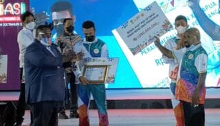 Luar Biasa, Gubernur Papua Tepati Janji Bayar Bonus Atlit, Pelatih dan Official Hingga Non Medali