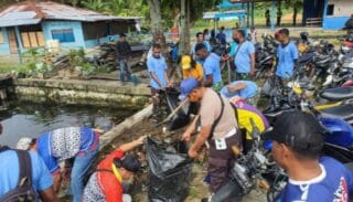 Lanud Silas Papare Kerahkan Personel Bantu Pemulihan Dermaga Pantai Yahim