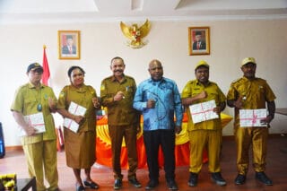 Serahkan DPA, Bupati Tolikara: Urusan Administrasi Harus Dipercepat