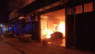 2 Petak Ruko Terbakar di Koya Barat