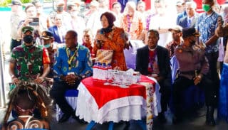 Mensos Tri Rismaharini, Tinjau Pelaksanaan SS Ke-18 di Waropen