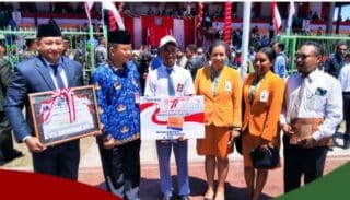 Genap 17 Tahun di HUT RI Ke-77 Bank Papua Serui Hadiai Dimas Aninam Uang Tabungan