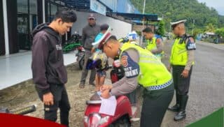 Hari Ke 10 Operasi Zebra Cartenz 2022 Satlantas Polres Yapen Jaring 206 Roda 2