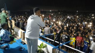 Dihibur Penyanyi Rapper Puncak Festival Pemuda Waropen Meriah