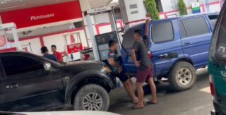 Pengaduan Masyarakat, Ada Permainan Solar di SPBU Tanah Hitam Diduga Ada Keterlibatan Oknum Brimob BKO