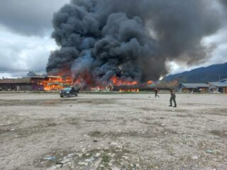 Di Deiyai, Sekelompok Warga Membakar Pasar Waghete