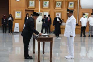 Lantik PJ Bupati Jayapura, Mendagri Minta Rangkul Semua Pihak