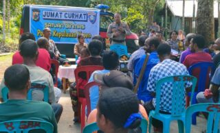 “Jumat Curhat” Kapolres Yapen Bersama Masyarakat Kampung Kandowarari Distrik Anotaurei