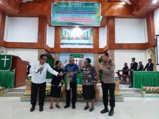 Pembukaan Raker I Klasis Yapsel PJ Bupati Yapen Sampaikan 3 Hal ke Peserta