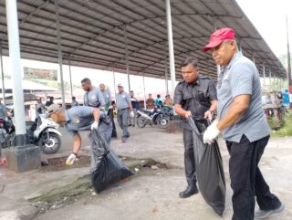 Peringati HPSN 2023 PJ Bupati Yapen Gelar Apel Gabungan dan Aksi Bersih Sampah