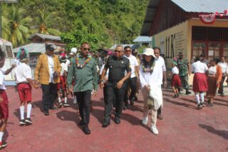 Yan Mandenas Dorong Alokasi Dana Otsus Kabupaten Kota Prioritaskan Pendidikan dan Kesehatan