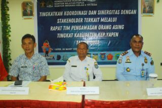 Wakili Pj Bupati Yapen, Asisten I Membuka Rapat Tim Pengawasan Orang Asing
