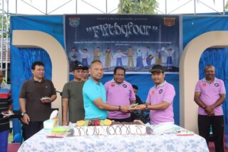 Meriahkan HUT 54 Tahun SMA-N 1 Serui, Kapolres Yapen  Ikut Jalan Santai Bersama