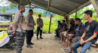 Dengar Keluh Kesah Masyarakat, Sat Binmas Polres Jayapura Gelar Jumat Curhat