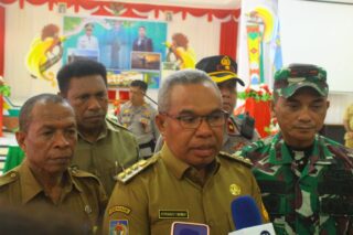 Pj Bupati Mambay Kembali Gelar Rapat Kesiapan  STC dan HUT kabupaten Kepulauan Yapen