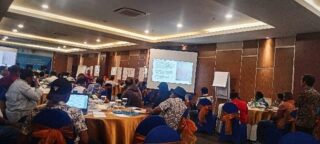 Lembaga Donor Asal Jerman Berbagi Pengetahuan Tentang FPIC di Pelatihan Antikorupsi di Jayapura