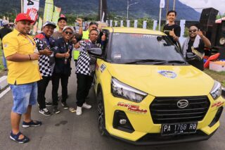Perdana, Sekretaris IMI Papua Edy Jaffar Juara 1 Drag Race Mobil Breket 12 Detik
