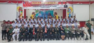55 Orang Pasukan Pengibar Bendera Pusaka Merah Putih Dikukuhkan PJ Bupati Cyfrianus Mambay