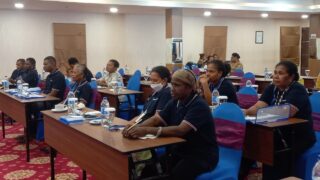 Tingkatkan Manajemen Usaha, Para UMKM Orang Asli Papua Ikuti Capacity Building
