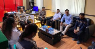 Kapolres AKBP Edwin Parsaoran Gelar Pertemuan dan Silahturahmi Bersama Penyelenggara Pemilu Di Raja Ampat