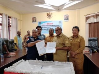 PJ Bupati Hadiri Rapat Penandatanganan Nota Kesepakatan KUA PPAS APBD 2024 Bersama DPRD Yapen