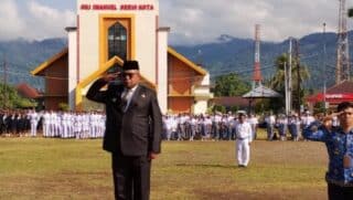 Peringatan Hari Guru Nasional PJ Bupati Welliam Manderi Bertindak Sebagai Irup