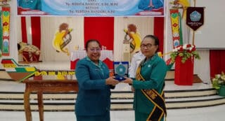 Ketua TP PKK Kepulauan Yapen Diserahterimakan Kepada Penjabat Baru